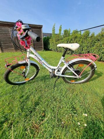 Meisjesfiets 20'' beschikbaar voor biedingen