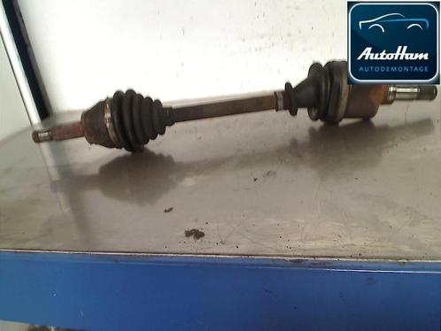 AANDRIJFAS LINKS VOOR Ford Ka I (NIETAFLEESBAAR), Auto-onderdelen, Remmen en Aandrijving, Ford, Gebruikt