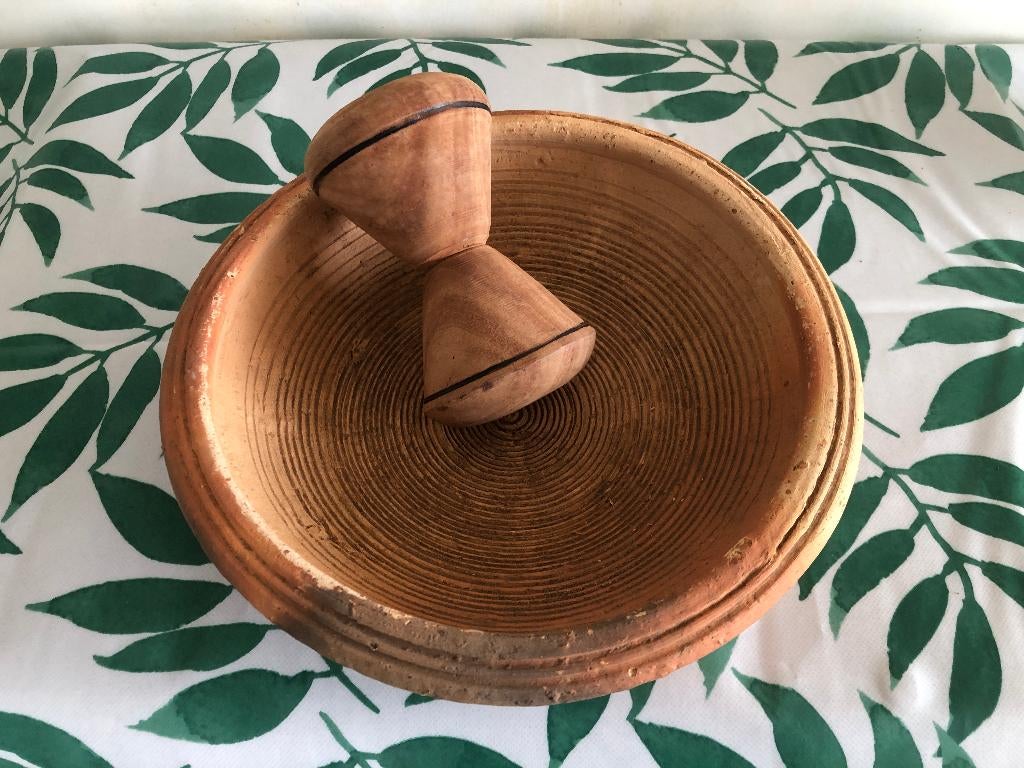 Mortier/vijzel in terracotta en hout, Huis en Inrichting, Keuken | Keukenbenodigdheden, Nieuw, Hout, Ophalen of Verzenden