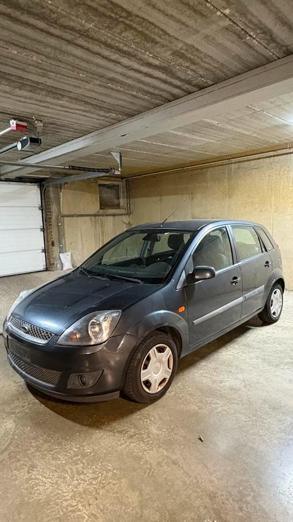 Ford fiesta 1.4 diesel eerste eigenaar gekeurd voor verkoop, Auto's, Ford, Particulier, Diesel, 4 deurs, Handgeschakeld, Zilver of Grijs