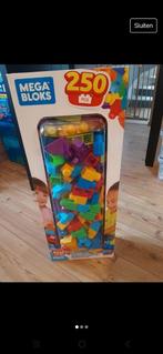 Mega Bloks + tafeltje, Ophalen, Zo goed als nieuw, Megabloks