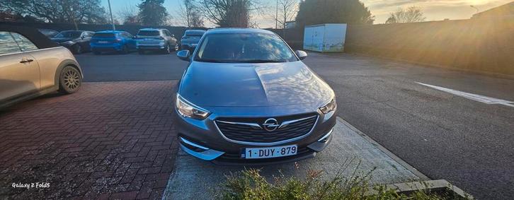 À vendre opel insignia grand sport, Autos, Opel, Particulier, Insignia, Diesel, Cuir, Enlèvement