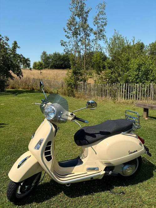 Vespa 125 Gts, Motoren, Motoren | Piaggio, Particulier, Scooter, 11 kW of minder, 1 cilinder, Ophalen