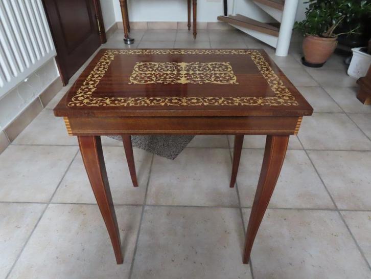Bijzettafeltje (Chinees, curiosa achtig), Huis en Inrichting, Tafels | Bijzettafels, Gebruikt, Rechthoekig, 45 tot 60 cm, Minder dan 55 cm