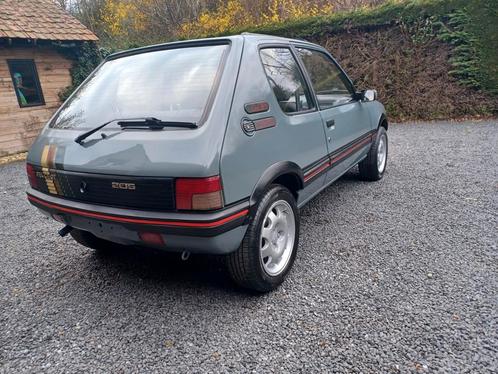 Peugeot 205 LOOK GTI  oldtimer, Auto's, Peugeot, Particulier, Open dak, Benzine, Ophalen