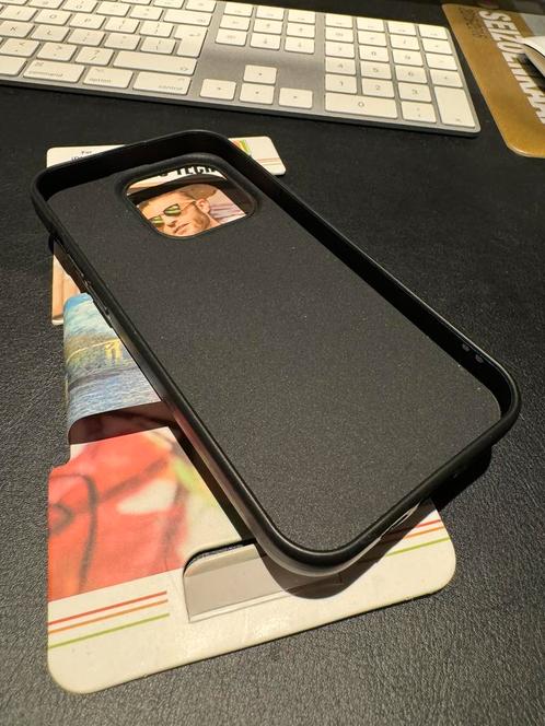 2 nieuwe iPhone 15 pro cover beschermhoesje met magneet, Telecommunicatie, Mobiele telefoons | Hoesjes en Screenprotectors | Apple iPhone
