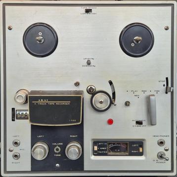 Akai 1700, 4 track tape recorder