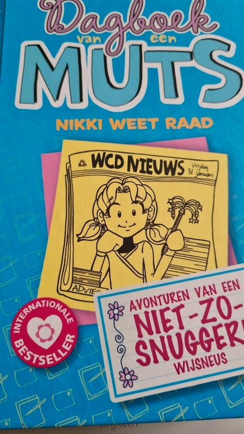 Rachel Renée Russell - Nikki weet raad, Boeken, Kinderboeken | Jeugd | 10 tot 12 jaar, Zo goed als nieuw, Ophalen