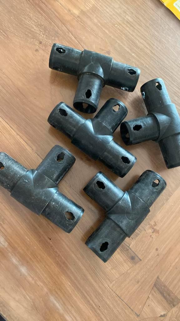 Quadro koppelstukken T stukken 3 armige verbindingen€4 stuk, Kinderen en Baby's, Speelgoed | Bouwstenen, Gebruikt, Ophalen