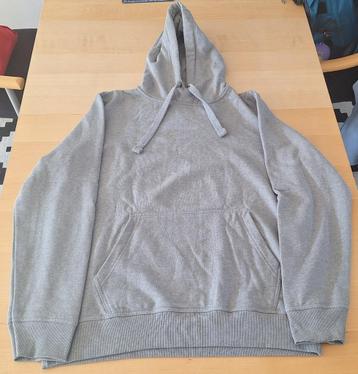 Te koop een nieuwe grijze hoody van Identic (maat: XL). beschikbaar voor biedingen