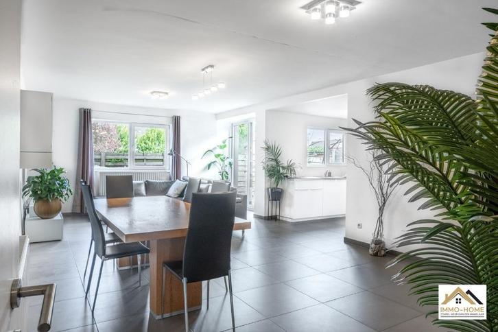 Gezellige woning in Lokeren, Immo, Huizen en Appartementen te koop, Provincie Oost-Vlaanderen, 200 tot 500 m², Tussenwoning, D