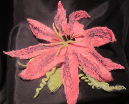 Handgemaakte vilten bloem: alpacawol , zijde (16), Hobby en Vrije tijd, Vilt, Nieuw, Versiering, Wolvilt, Verzenden