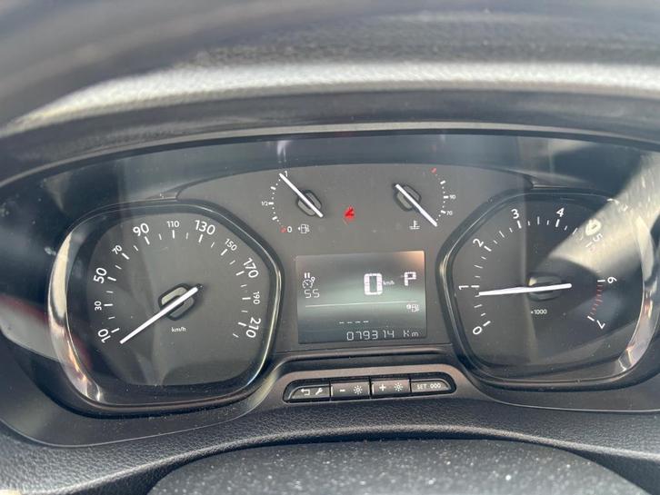 Peugeot Traveller Blue HDI 120 S&S EAT8 Standard Active, Auto's, Peugeot, Particulier, Traveller, ABS, Adaptive Cruise Control