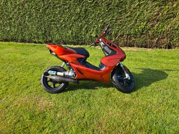 Aerox te koop a klasse, Enlèvement, Comme neuf, Aerox