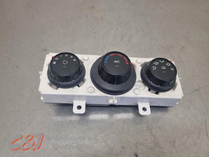 Airco bedieningspaneel van een Renault Master, Auto-onderdelen, Airco en Verwarming, Renault, Gebruikt, 3 maanden garantie, Ophalen of Verzenden