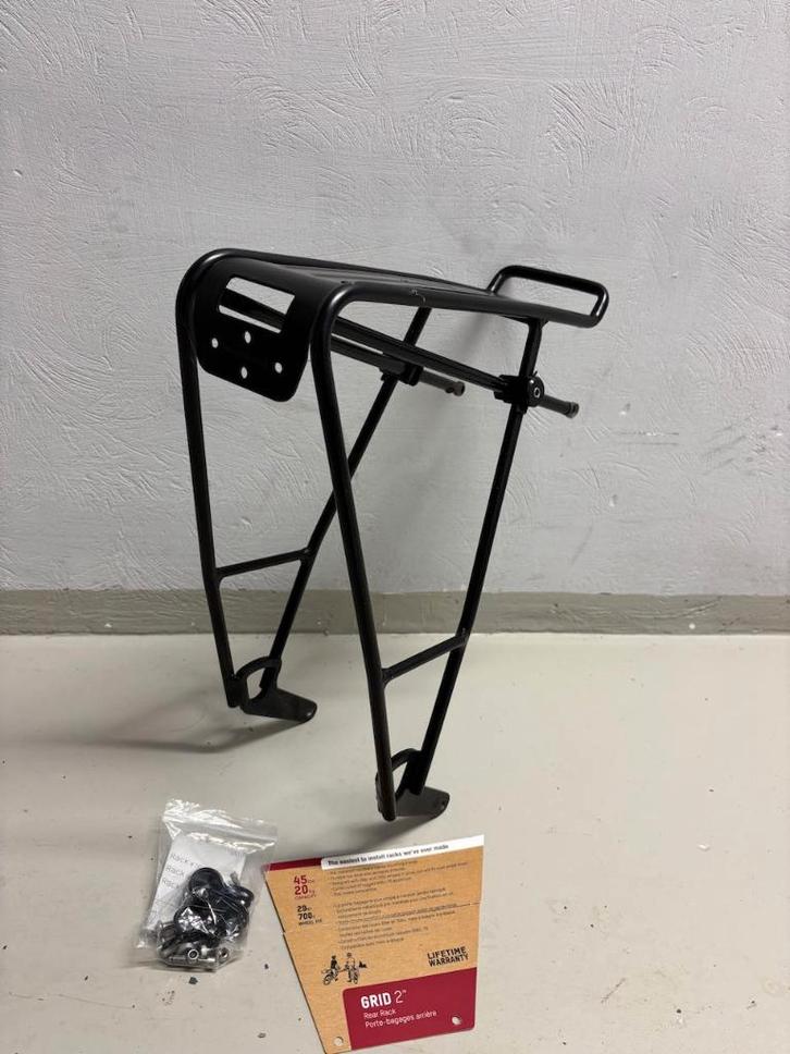 Blackburn Grid 2 rear rack - bagagedrager, Vélos & Vélomoteurs, Accessoires vélo | Porte-bagages, Comme neuf, Enlèvement ou Envoi