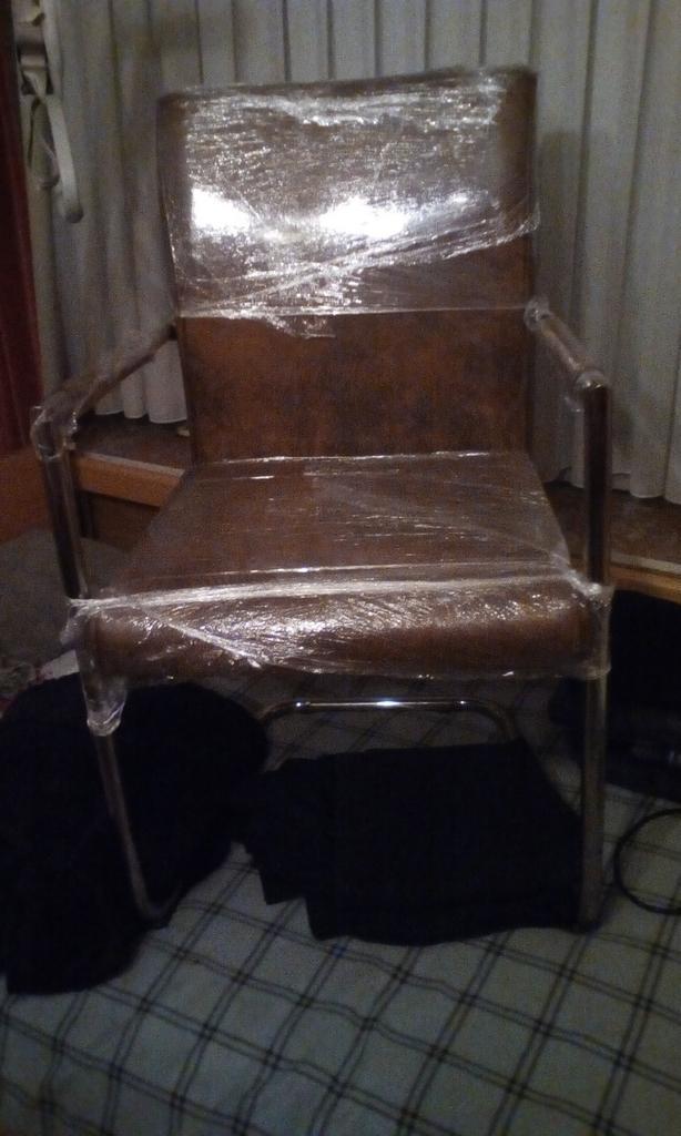 Eetkamer Stoelen disingschop. in leder daim hr Italia gold, Huis en Inrichting, Stoelen, Ophalen of Verzenden