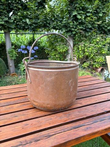 koperen ketel beschikbaar voor biedingen