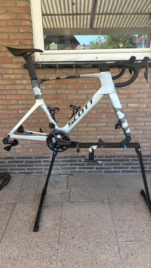 Scott foil 2025, Fietsen en Brommers, Fietsen | Racefietsen, Zo goed als nieuw, Ophalen