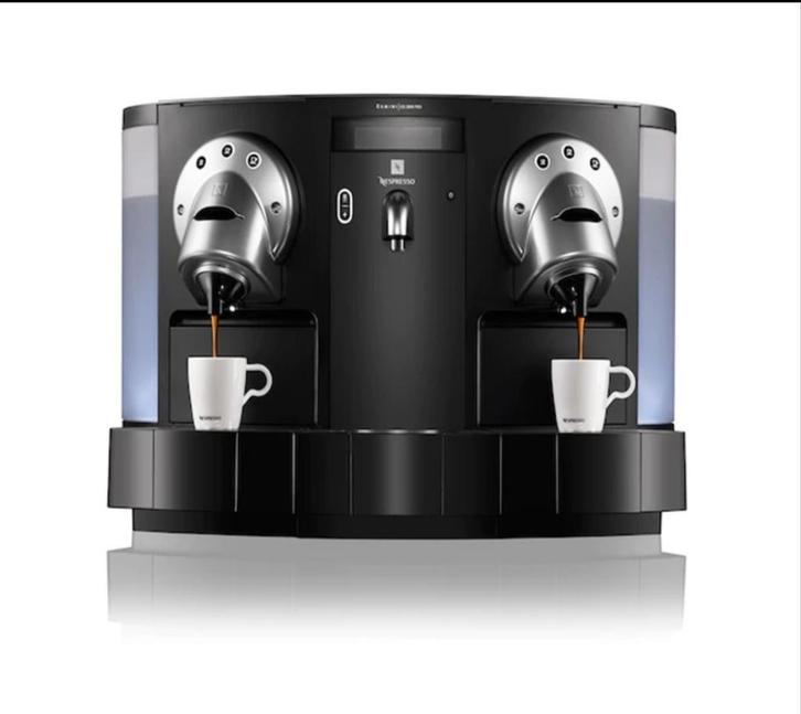 Professionele Nespresso Gemini 200 koffiemachine met extra's, Elektronische apparatuur, Koffiezetapparaten, Gebruikt, Koffiepads en cups