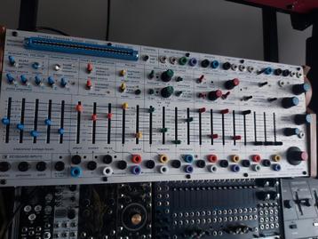 Chevalet Buchla Command 208C, Musique & Instruments, Synthétiseurs, Neuf, Autres marques, Avec connexion MIDI, Enlèvement ou Envoi