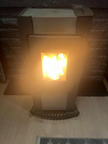 Pelletkachel SAEY, Huis en Inrichting, Ophalen, Zo goed als nieuw, Pelletkachel