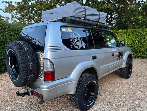 Toyota Landcruiser D4d /4x4/ lichte vracht., Caravans en Kamperen, Mobilhomes, Particulier, Diesel, Handgeschakeld, Ophalen