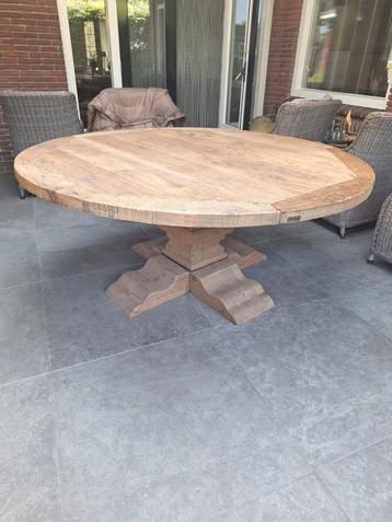 Kloostertafel  beschikbaar voor biedingen