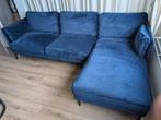 Luxe zetel velvet hoekbank rechts donker blauw bank woonkame, Huis en Inrichting, Ophalen, 250 tot 300 cm, Driepersoons, Zo goed als nieuw