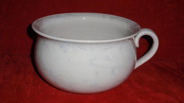 Oude aardewerk nachtspiegel , pispot of po gemerkt, Antiquités & Art, Antiquités | Céramique & Poterie, Enlèvement ou Envoi