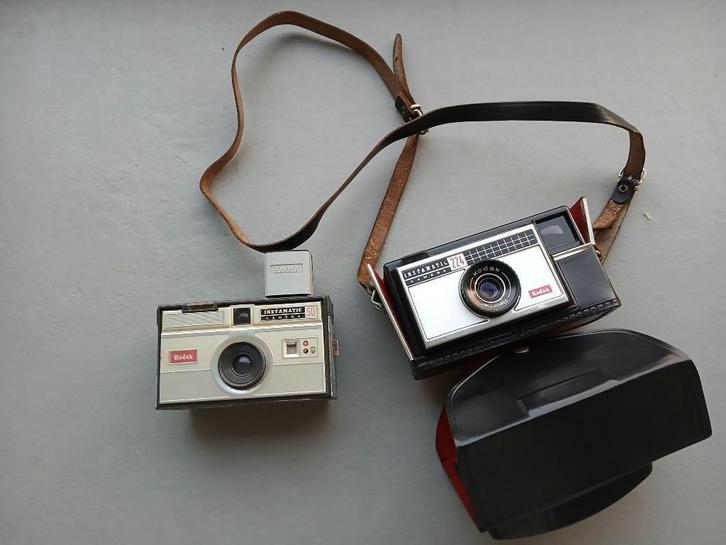 2 analoge fototoestellen Kodak, Audio, Tv en Foto, Fotocamera's Analoog, Kodak, Ophalen of Verzenden