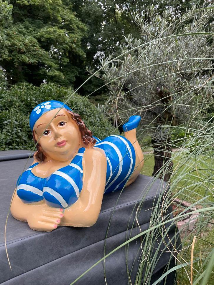 Liggende dame jacuzzi tuin zwembad vijver 80cm, Tuin en Terras, Tuinbeelden, Nieuw, Mensenbeeld, Kunststof, Ophalen