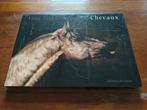 Boek: Paarden - Yann Arthus-Bertrand, Ophalen, Gelezen