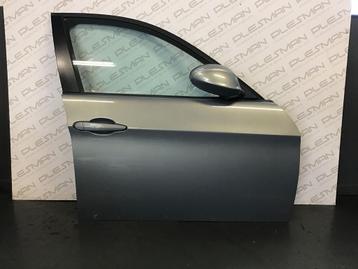 Deur rechtsvoor BMW E90 A34/7 Arktis Metallic beschikbaar voor biedingen