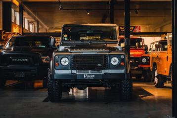 Land Rover Defender 90 // 2,4 // UITZONDERLIJKE STAAT beschikbaar voor biedingen