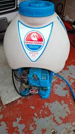 Benzine sproeier, Enlèvement