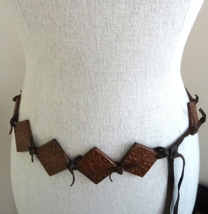 Damesriem, lederen afwerking. Handgemaakt, Bulgarije, Kleding | Dames, Riemen en Ceinturen, Gedragen, Heupriem, 90 tot 100 cm