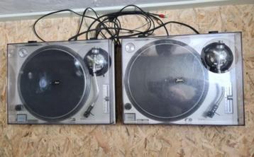 2x platenspelers Technics SL-1200Mk2	 beschikbaar voor biedingen