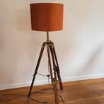 Vloerlamp met 2 lampenkappen, Ophalen, Zo goed als nieuw