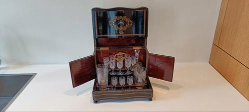 Ancienne armoire à liqueur en bois laqué noir, vers 1900, Antiquités & Art, Antiquités | Verre & Cristal, Enlèvement