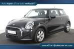 Mini One *1ste Eigenaar*Navigatie*Carplay*DAB*, Voorwielaandrijving, Stof, 0 kg, Zwart