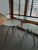 3 bijzettafels in glas op metalen voet, Ophalen of Verzenden, Gebruikt, Glas