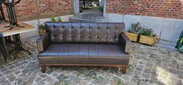 banquette de brasserie beschikbaar voor biedingen