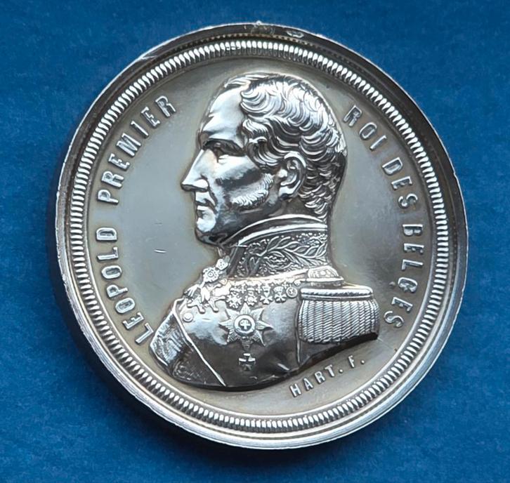 Medaille zilver 1856 , 25j Koning Leopold I ( Hart ) 59mm, Postzegels en Munten, Penningen en Medailles, Zilver, Ophalen of Verzenden