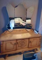 Antieke dressoir kast met spiegel in goede staat., Huis en Inrichting, Ophalen, Zo goed als nieuw