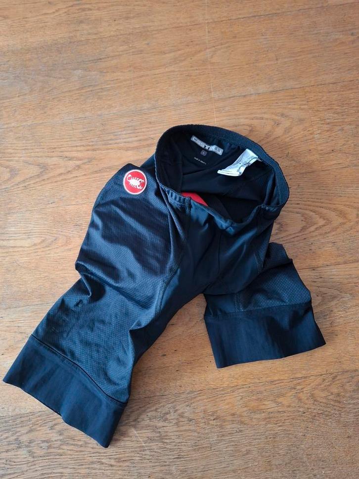 Castelli Entrata Fietsshort L, Fietsen en Brommers, Fietsaccessoires | Fietskleding, Zo goed als nieuw, L, Verzenden