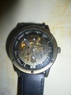 UURWERK MET ZICHTBAARE MEKANIEK, Ophalen