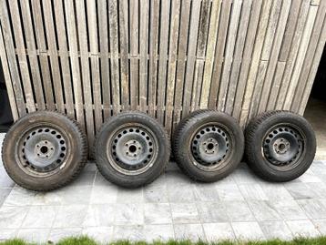 Uniroyal Winterbanden 195/65 R15 T - amper gebruikt beschikbaar voor biedingen