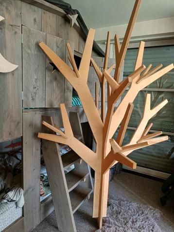Grote houten boom decoratie 