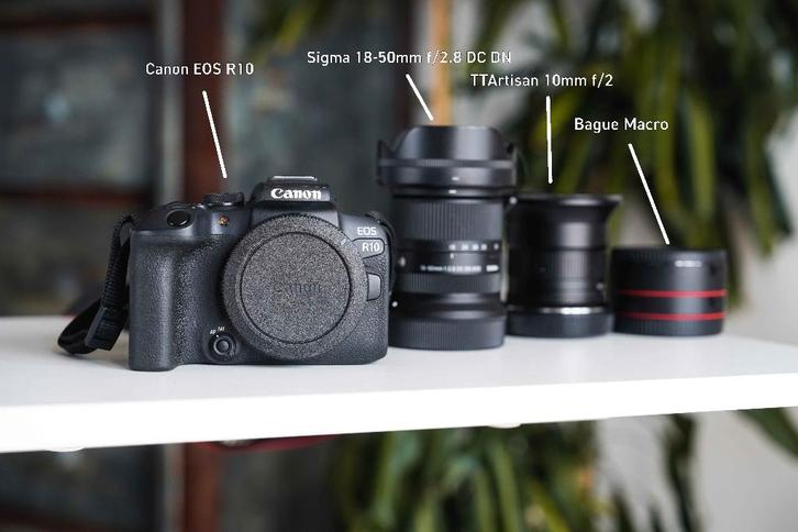 Canon EOS r10 + Sigma 18-50mm f/2.8+TTArtisan 10mm f/2 + ..., TV, Hi-fi & Vidéo, Appareils photo numériques, Comme neuf, Compact